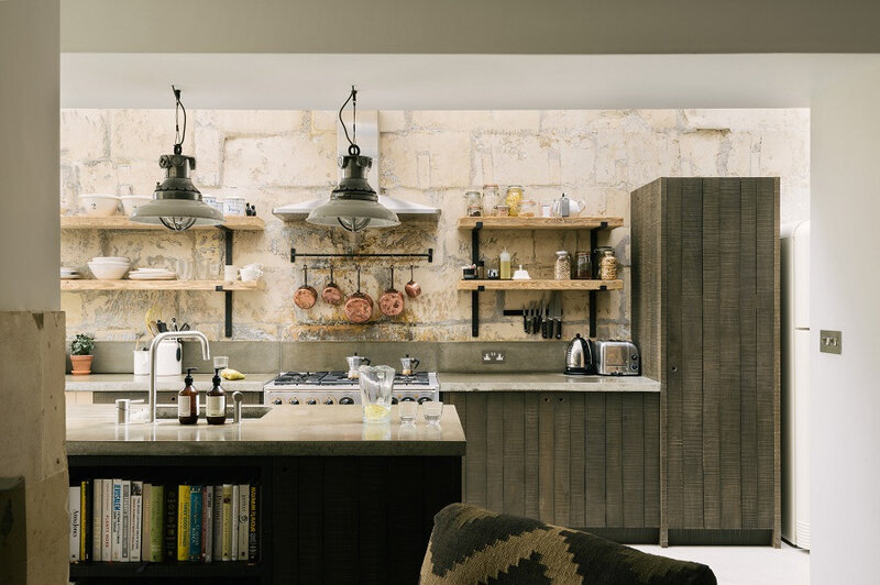 A-Cooks-Kitchen-That-Combines-a-Modern-Rustic-Aesthetic-With-Industrial-Style-8