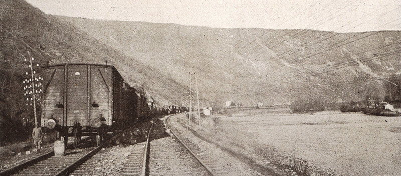 1918 11 29 Ill 3953 (2) Queue d'une rame de 3000 wagons à Montigny-sur-Sambre