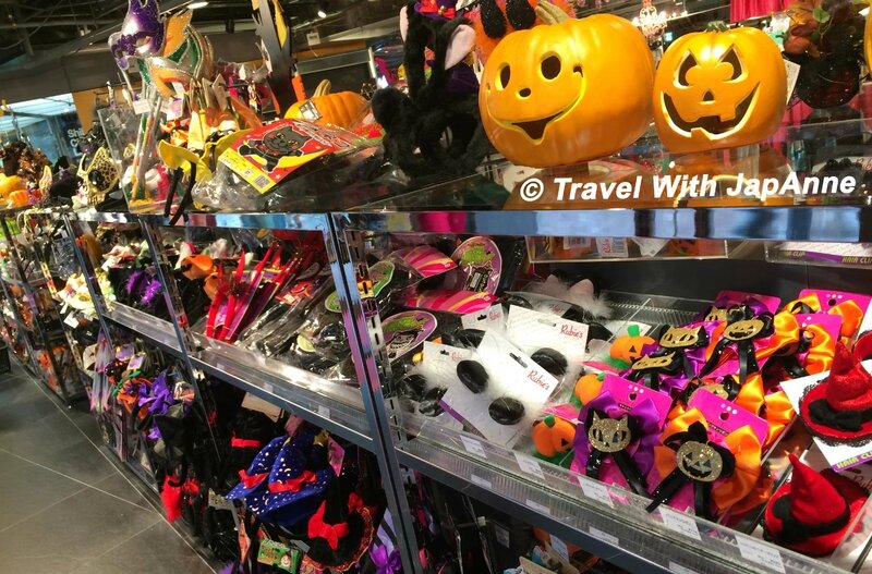 Rayon magasin Halloween 2013 Travel With JapAnne