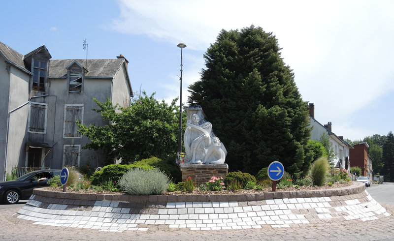 Saint-Yrieix-la Perche, rond point (87)