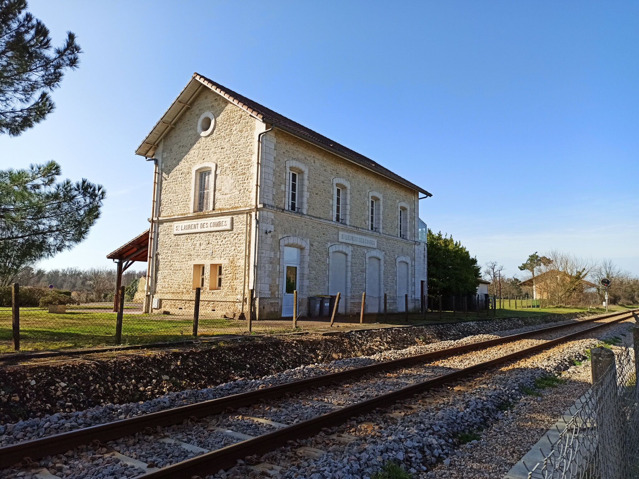 Saint-Laurent-des-Combes (Gironde - 33)