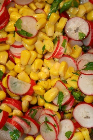 Salade de maïs et de radis recettes Croustades de crevettes sauvages et radis