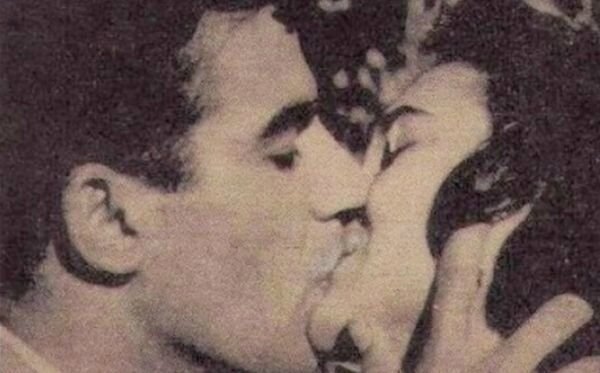 crossroads-of-events-1955-003-the-lost-kiss