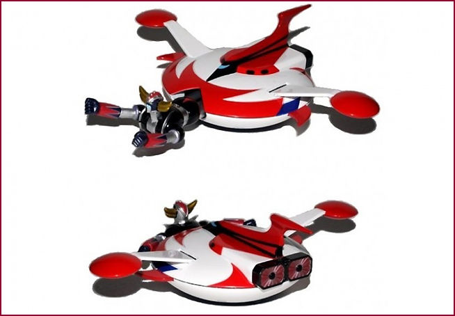 m840_goldorak_grendizer_ejectable_dans_soucoupe_en_metal_style_manga__0997933001349699992