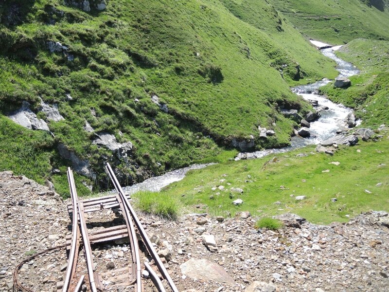 Gourette, C les Trois lacs, Plaa de Batch, mine de fer, rail et Valentin (64)