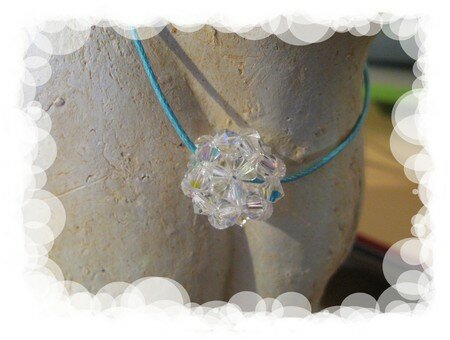 Boule_blanche_Pendentif