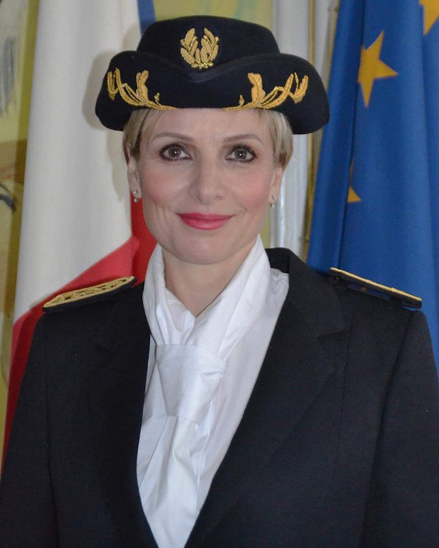 FliZFG3XgAED2Fm (1)