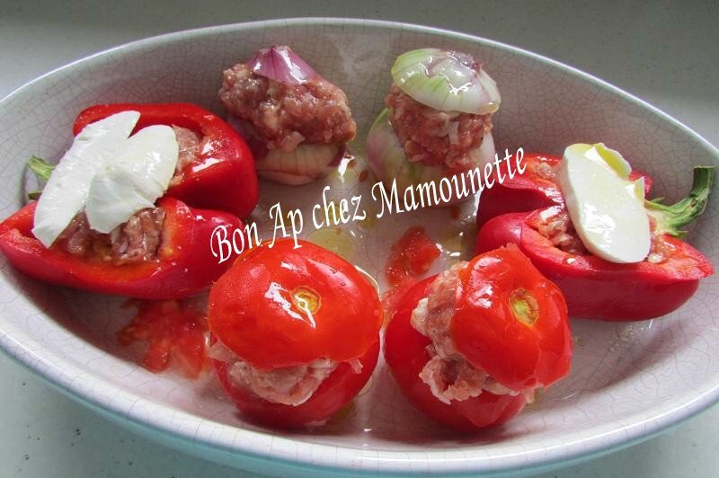 oignons rosé, poivron, tomates Bretagne, farcis à la chair mixte 008