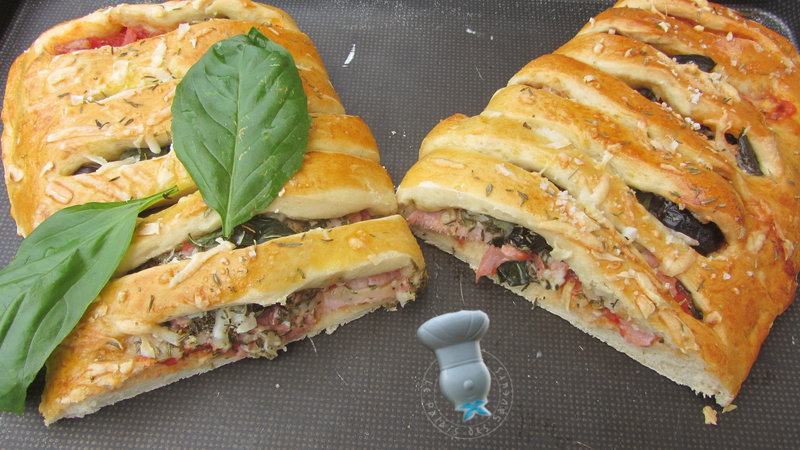 Fougasse rapide tomate, jambon, olives