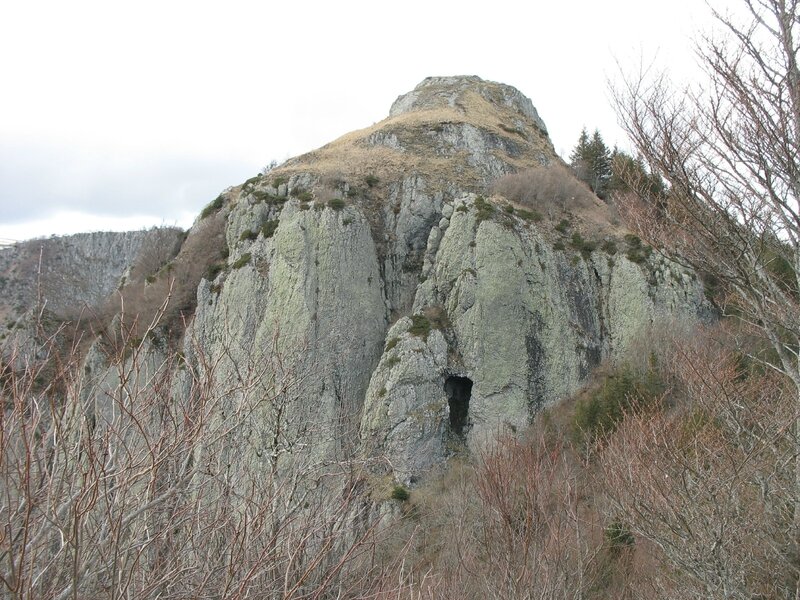 Roche sanadoire, la roche Sanadoire (63)