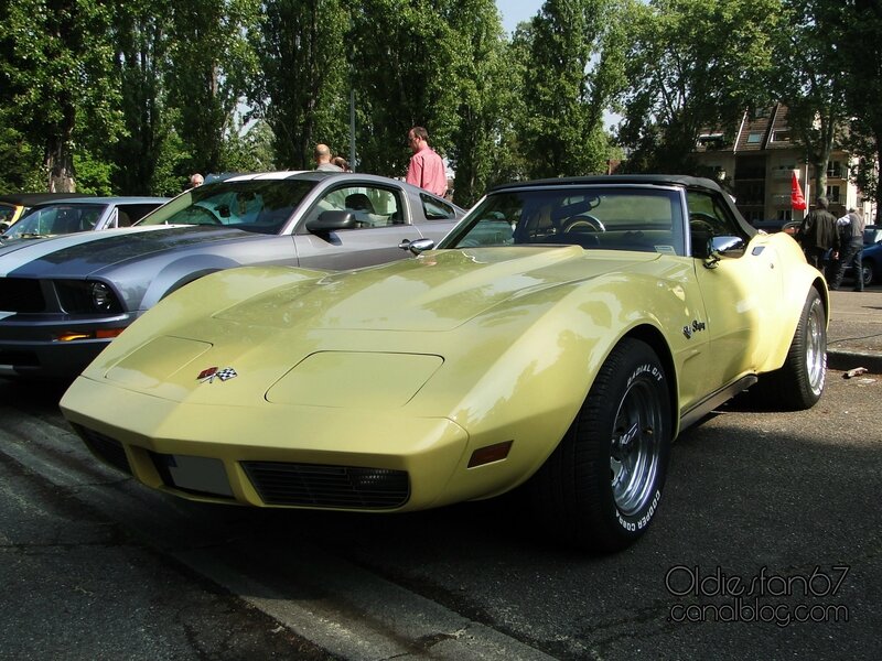 chevrolet-corvette-stingray-convertible-1973-01