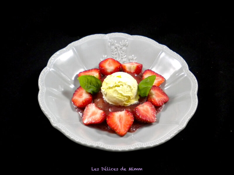 Fraises, rhubarbe et glace vanille 3