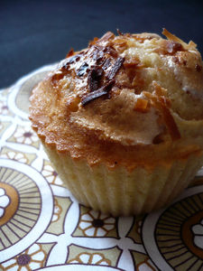 Muffins_au_lait_de_coco__pic__et_aux_marshmallows_fondus