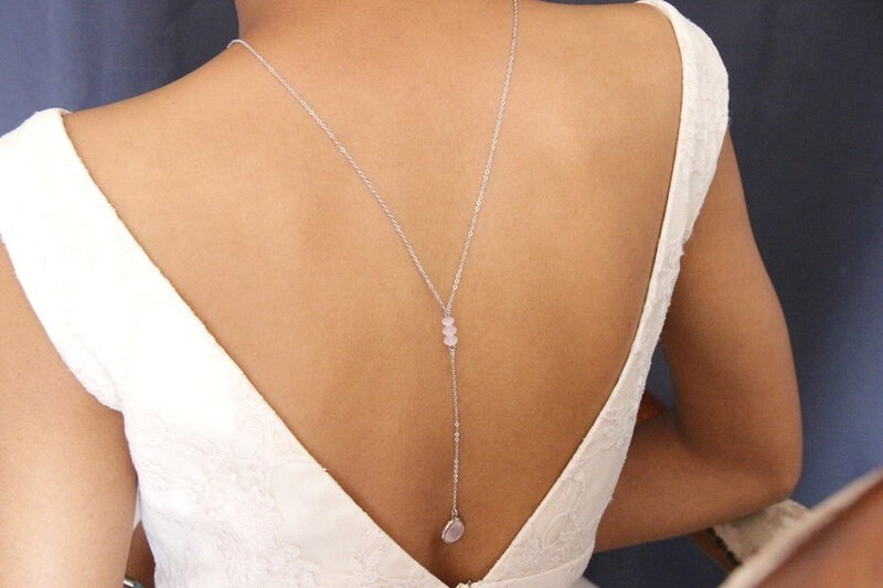 bijoux-mariage-de-dos-collier-cristal-rose-2