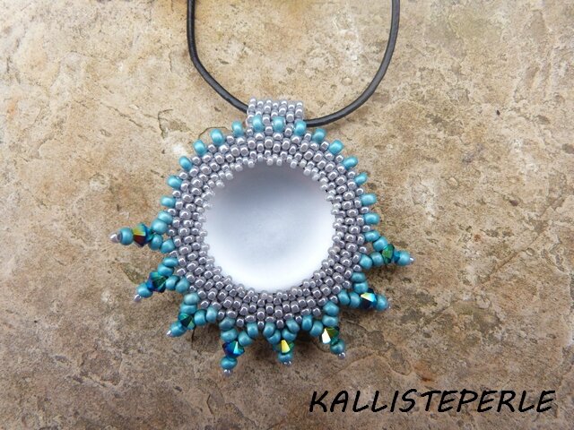 pendentif luna soft blanc et turquoise