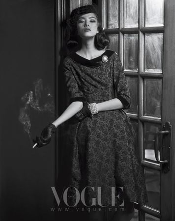 Sun_Fei_Fei___Vogue_Korea_July_2010___4