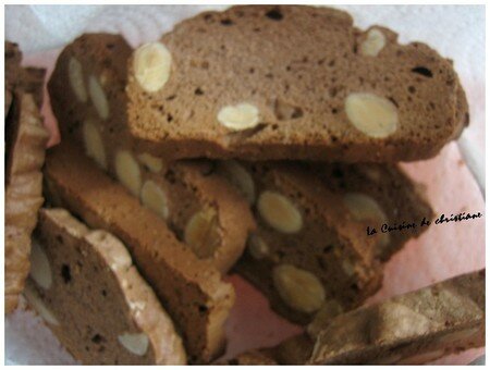 Biscottis_au_chocolat_et_amandes