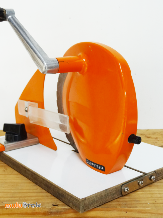 TRANCHEUSE-orange-Jupiter-3-muluBrok
