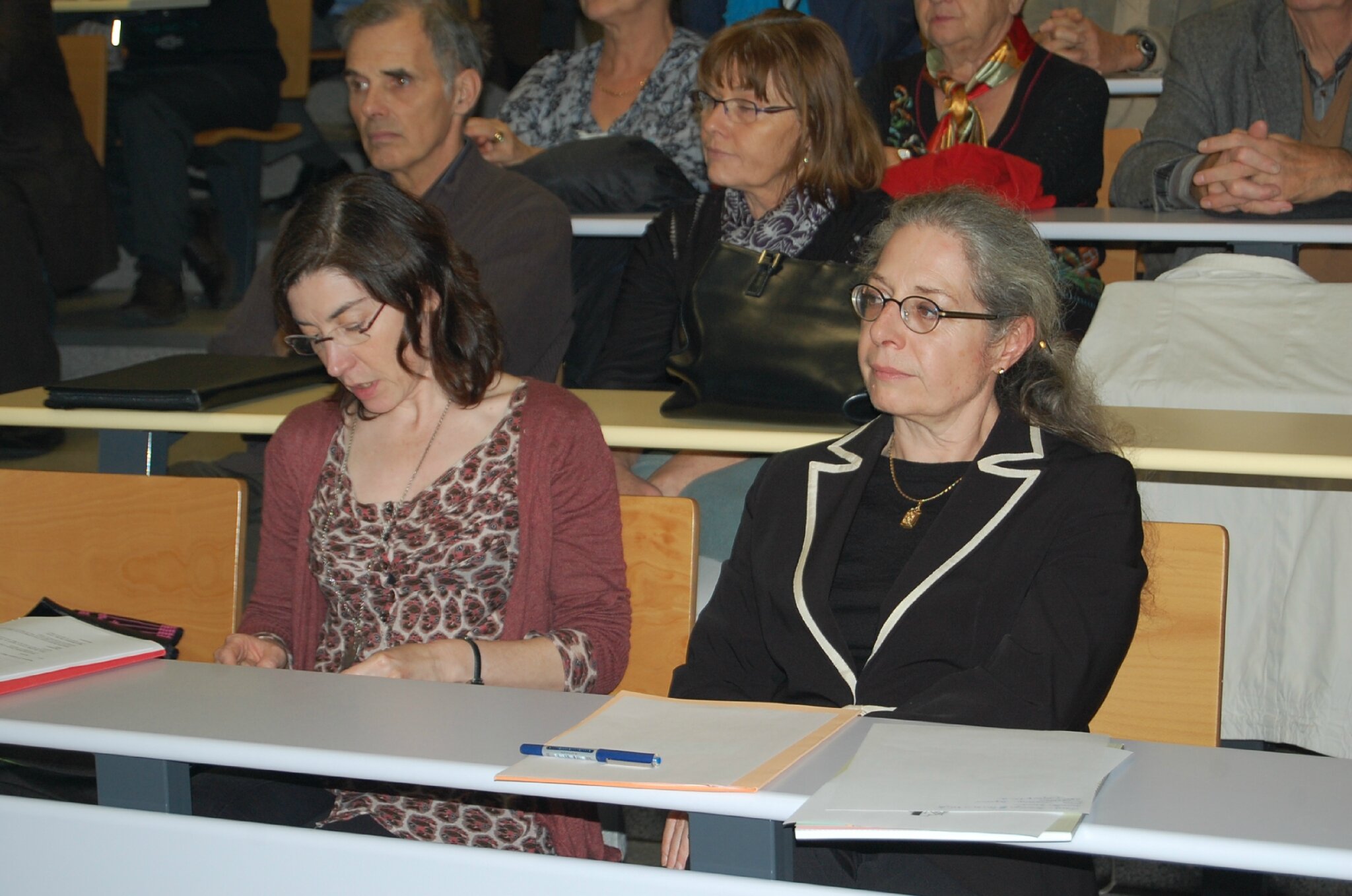 Claire Decomps (à g) et Odile Bureau, sous-préfet