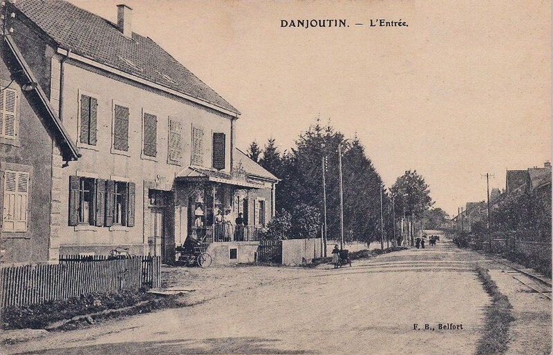 CPA Danjoutin Epicerie Nouvelle XX