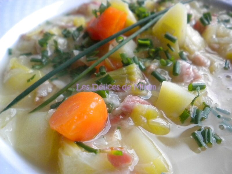 Soupe paysanne aux poireaux et aux lardons 2