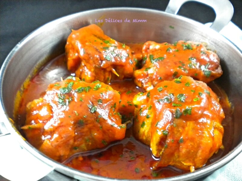 Hauts de cuisses de poulet en ballotines de lard fumé