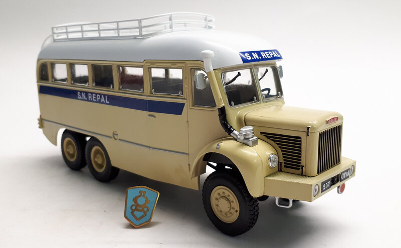 #29-Berliet GBC8M 6x6 bus