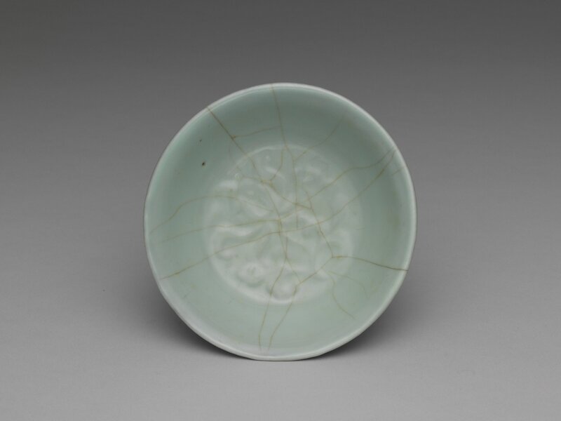 Brush washer with lotus-petal design in celadon glaze, Guan ware, Southern Song dynasty, 12th-13th century