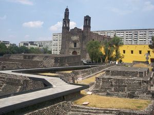 Plaza-de-las-Tres-Culturas-Mexico