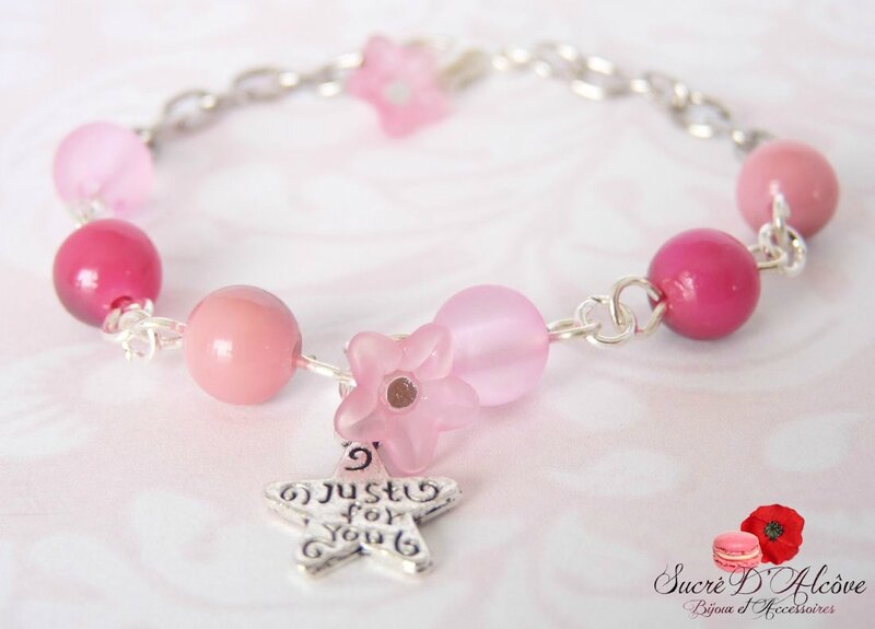 Bracelet fantaisie fillette perles et fleures roses (1)