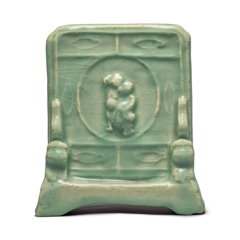 A ‘Longquan' celadon-glazed 'figural' table screen, Ming dynasty (1368-1644)