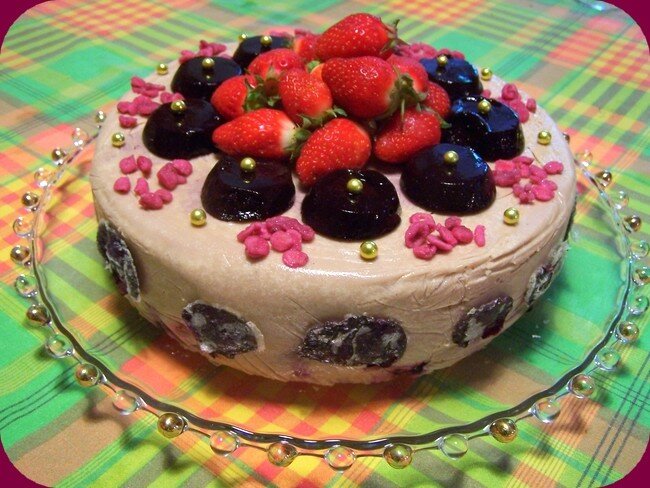 Gâteau d'anniv ROSE-THE, fraises-myrtilles !!! - Dé
lices du Kerala...
