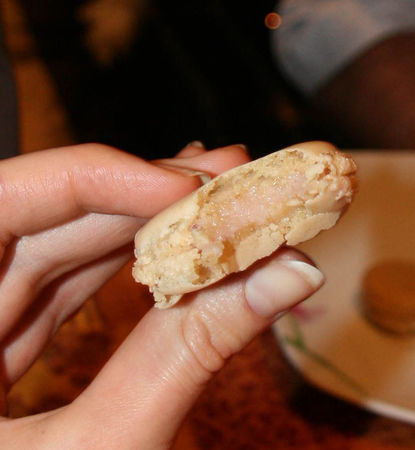 Macarons : chocolat ou eau de rose ? recettes Macarons : chocolat ou eau de rose ?