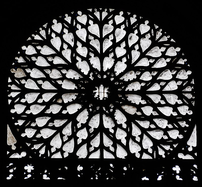 800px-Rouen_Cathédrale_Primatiale_Notre-Dame-de-l'Assomption_Innen_Langhaus_Westrosette_2
