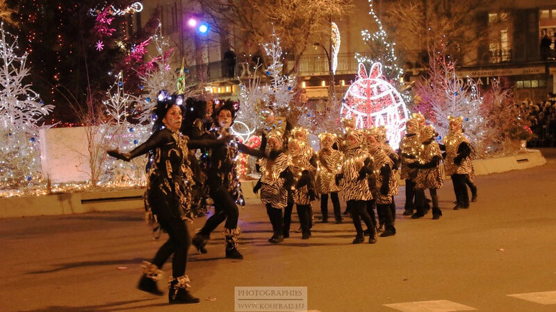 Photos JMP©Koufra 12 - Grande Parade Féérique de Noël - 15122019 - 0348