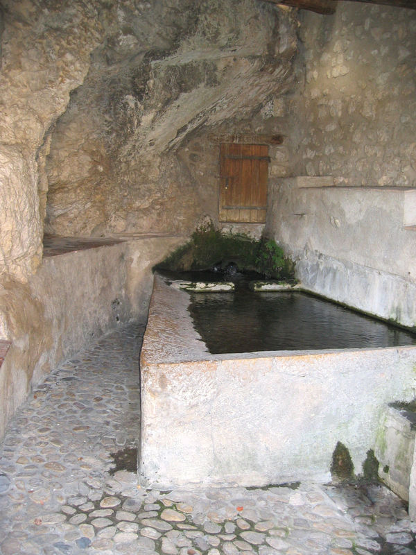 Lavoir_Moustiers_Ste_Marie