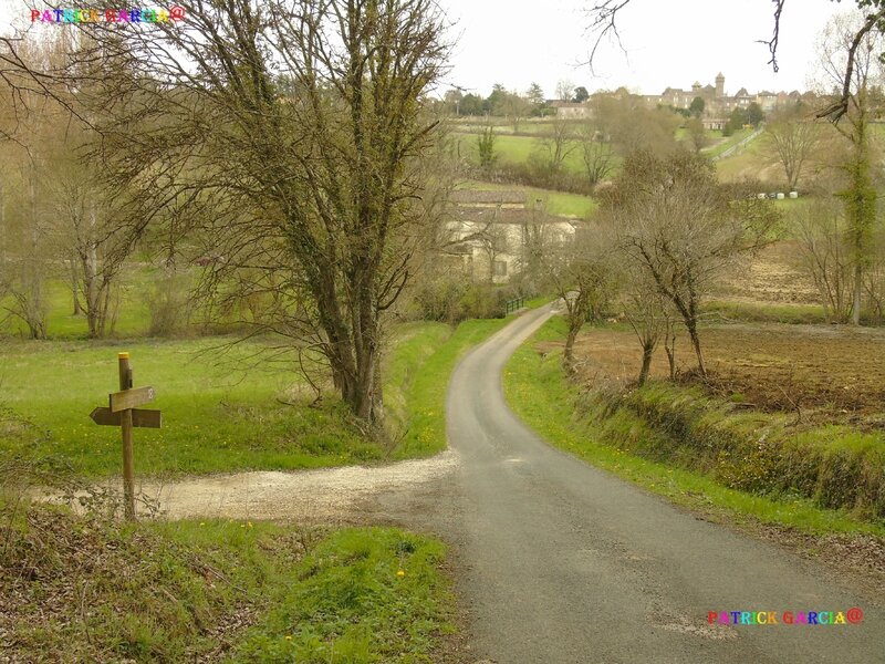 BEAUMONT VILLE AVANT LE MOULIN DE LA VILLE 800 copie