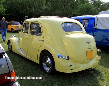 Renault primaquatre custom de 1939 (Retro Meus Auto Madine 2012) 02