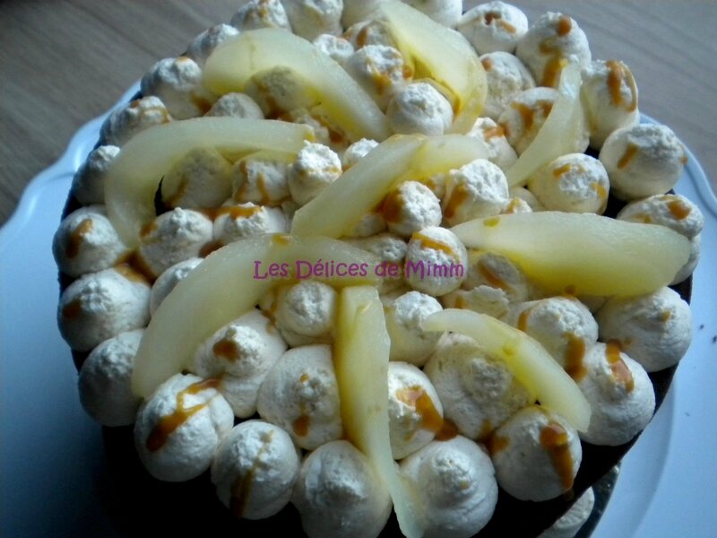 Naked cake chocolat, poires et caramel au beurre salé 7
