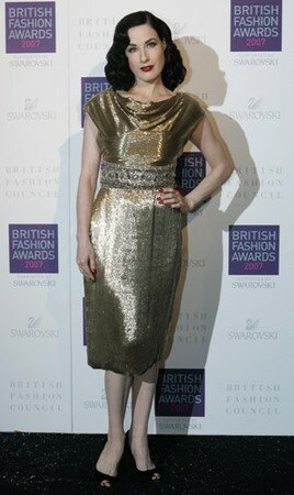 dita_von_teese_british_fashion_awards_1_