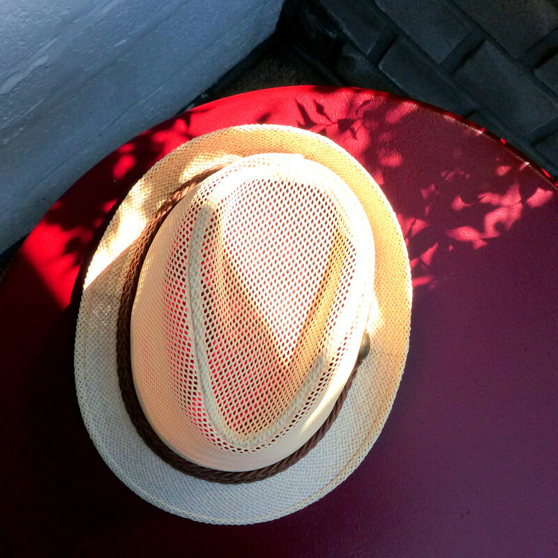 aa chapeau-002