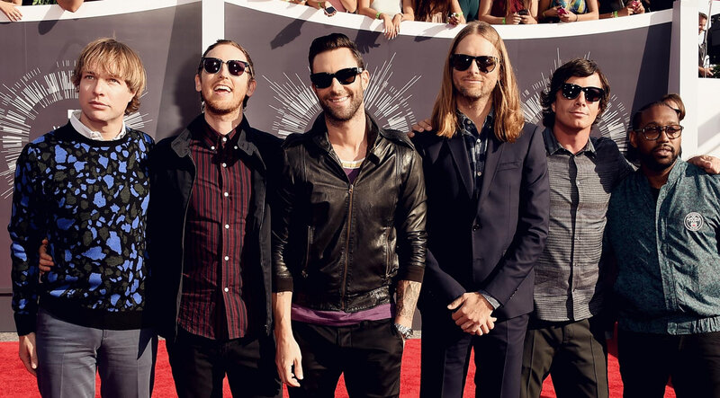 Viens faire le plein des plus beaux morceaux de Maroon 5 sur Playup