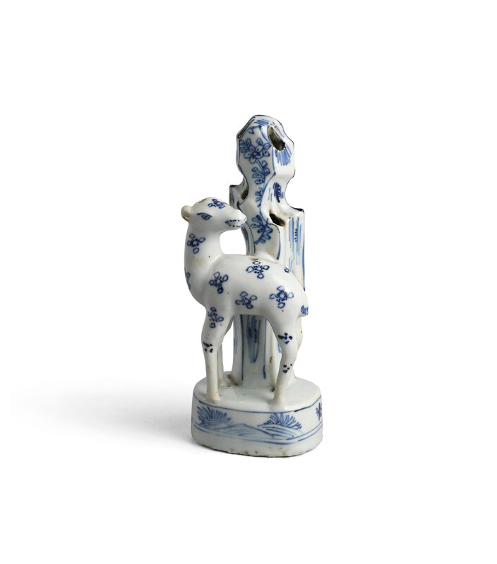 A very rare Ming blue and white ‘deer and rock’ incense holder, Ming dynasty, 16th-17th century