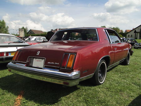 OLDSMOBILE Cutlass Supreme Coupe 1979 Festival des Voitures Anciennes de Hambach 2010 2