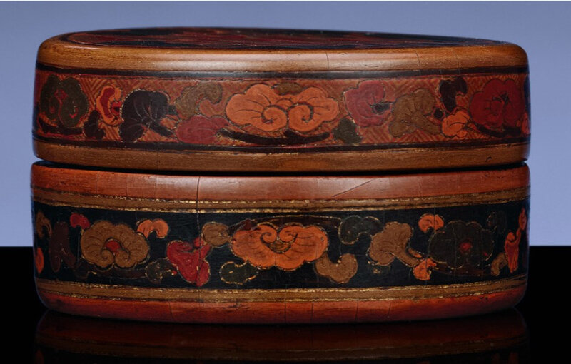 2010_HGK_02811_2025_000(an_extremely_rare_tianqi_lacquer_circular_box_and_cover) (3)
