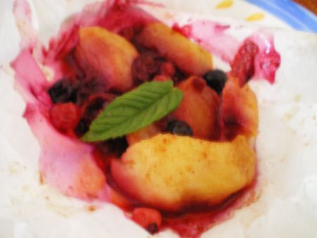 Papillotes de pêches aux fruits rouges recettes dessert Tarte aux fruits rouges meringuée, parce que cest vraiment super bon !