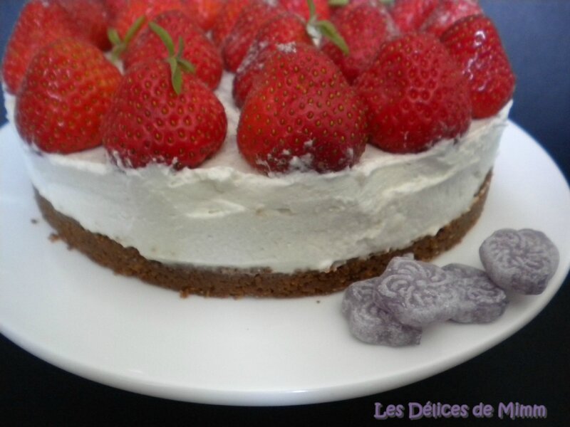 Tarte aux fraises, violettes et mascarpone (sans cuisson) 5