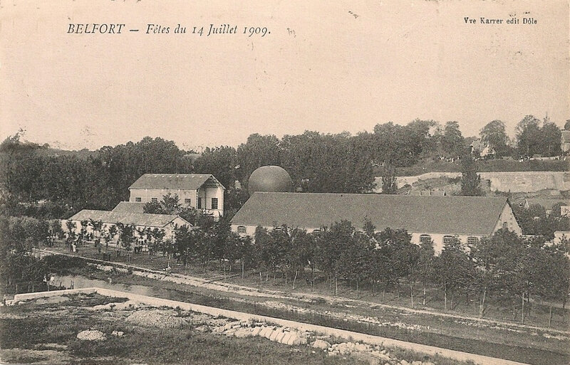 1909 07 15 Belfort CPA 675X Fête 14 juillet Champ de Mars Ballon Inversé