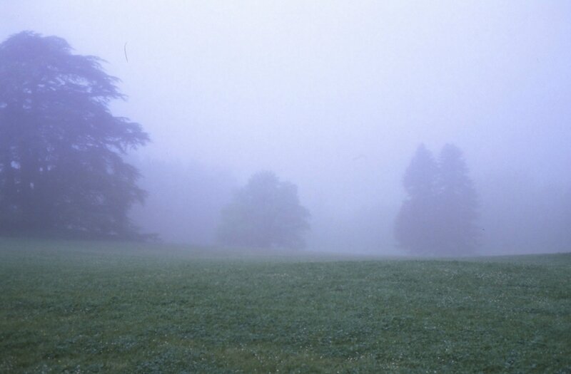 D 93 11 10 Brume devant l'entrée du château de Sablé