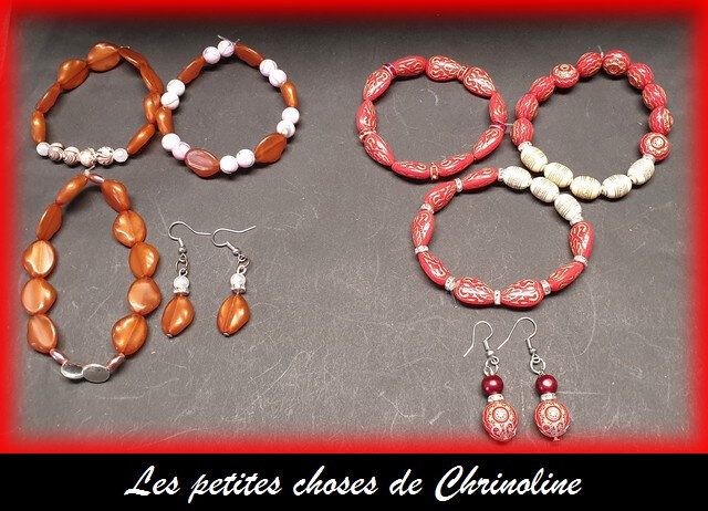 bracelets marrons et bracelets rouges et blanc avec bo assorties